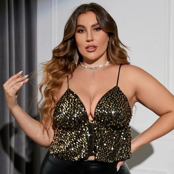 Brand New - Cropped Sequin tank top - Picture 2 of 5